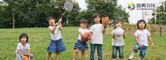 如何从篮球表演赛中学到实用的防守技巧_1